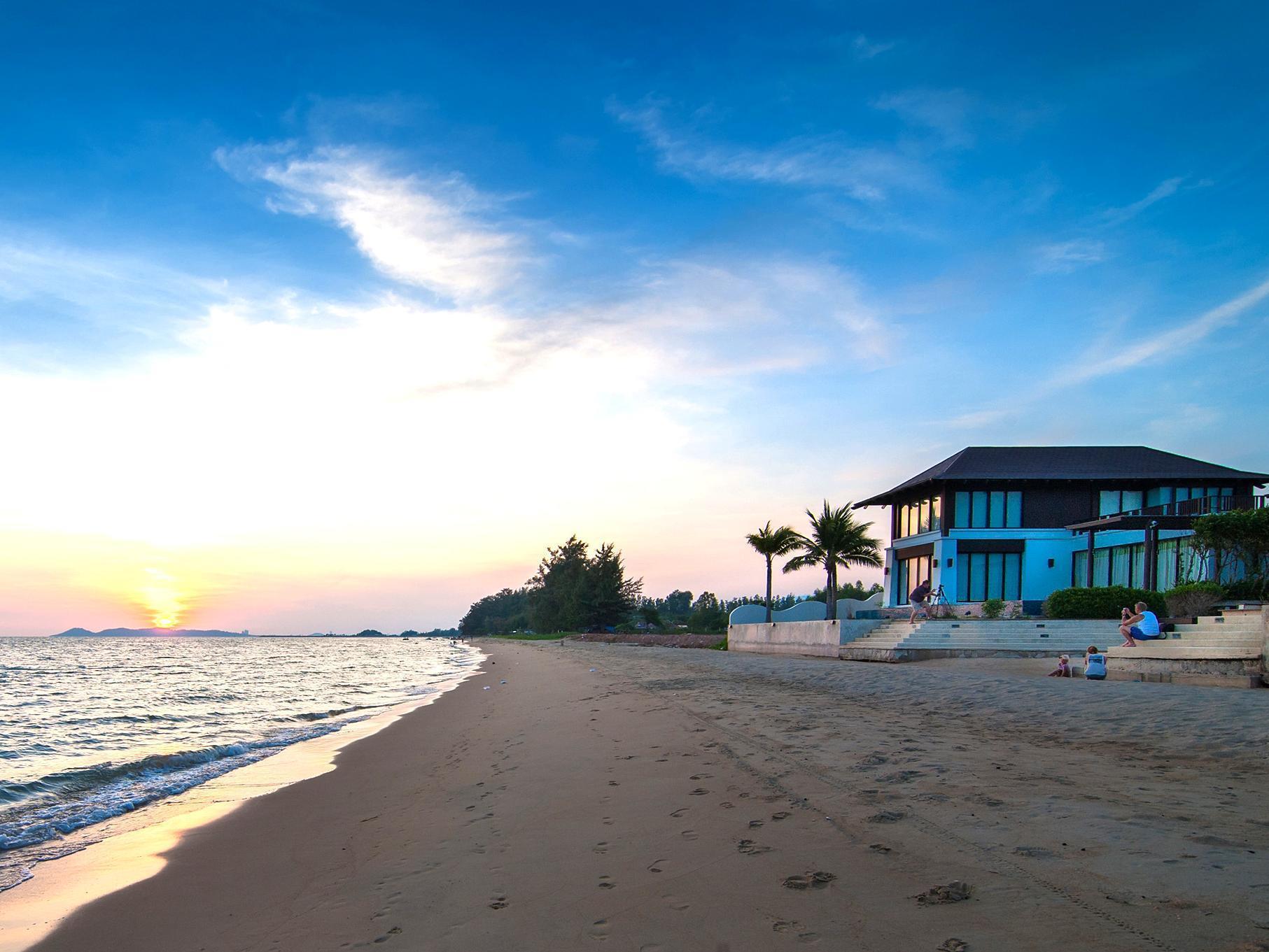 The Oriental Beach Resort Rayong Dış mekan fotoğraf